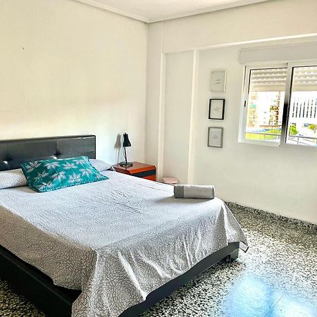 Private Room In Shared Apartment Valencia Workstay Exterior photo