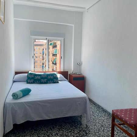 Private Room In Shared Apartment Valencia Workstay Exterior photo