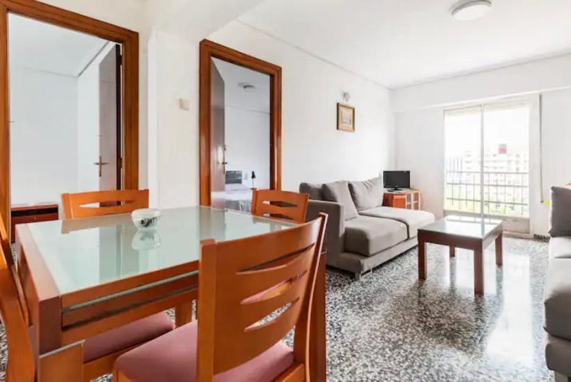 Private Room In Shared Apartment Valencia Workstay Exterior photo