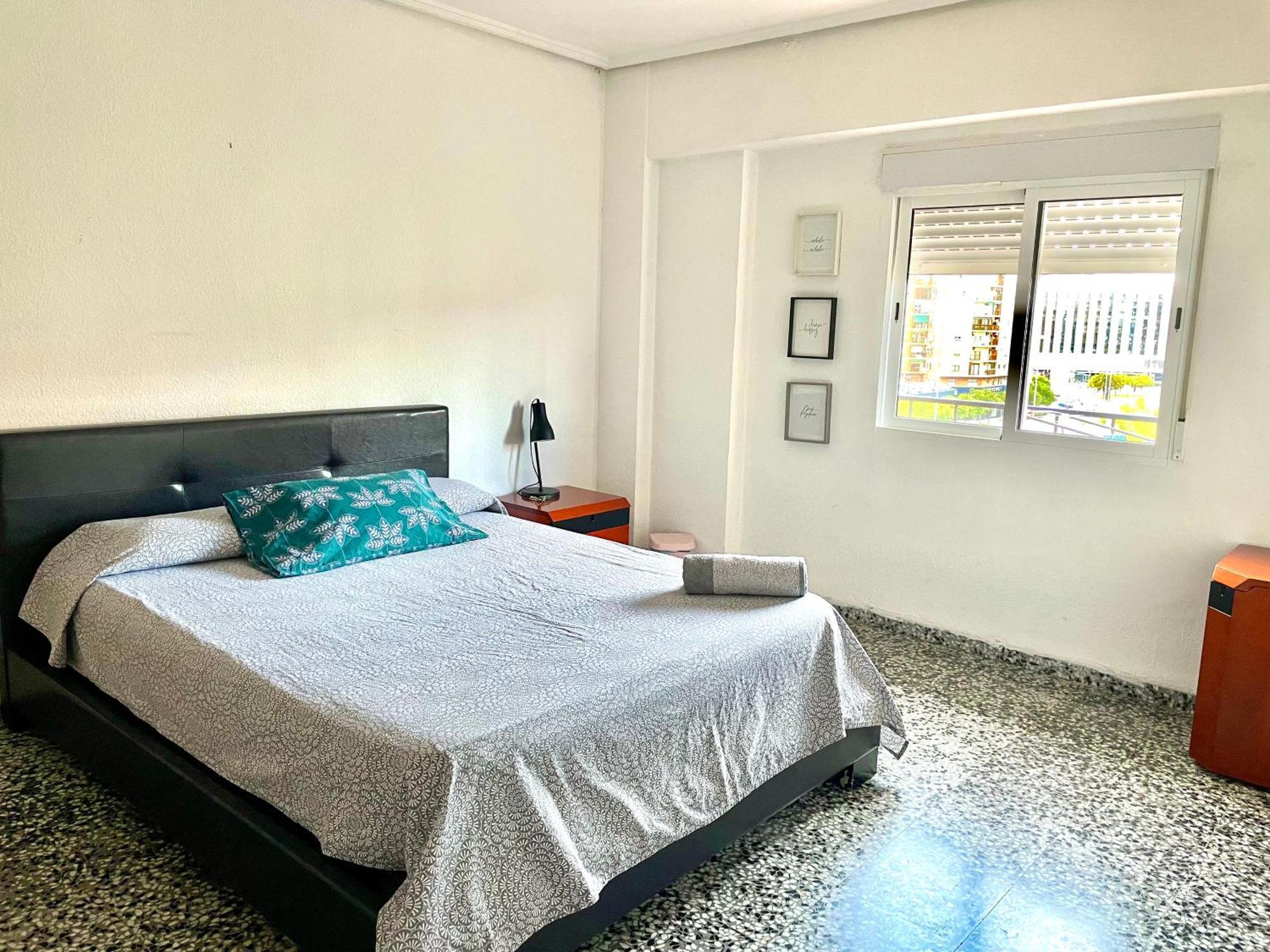 Private Room In Shared Apartment Valencia Workstay Exterior photo
